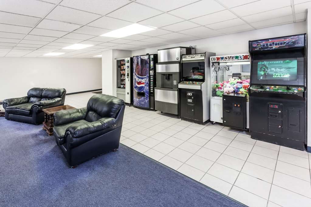 Super 8 By Wyndham Hebron Lowell Area Interior photo